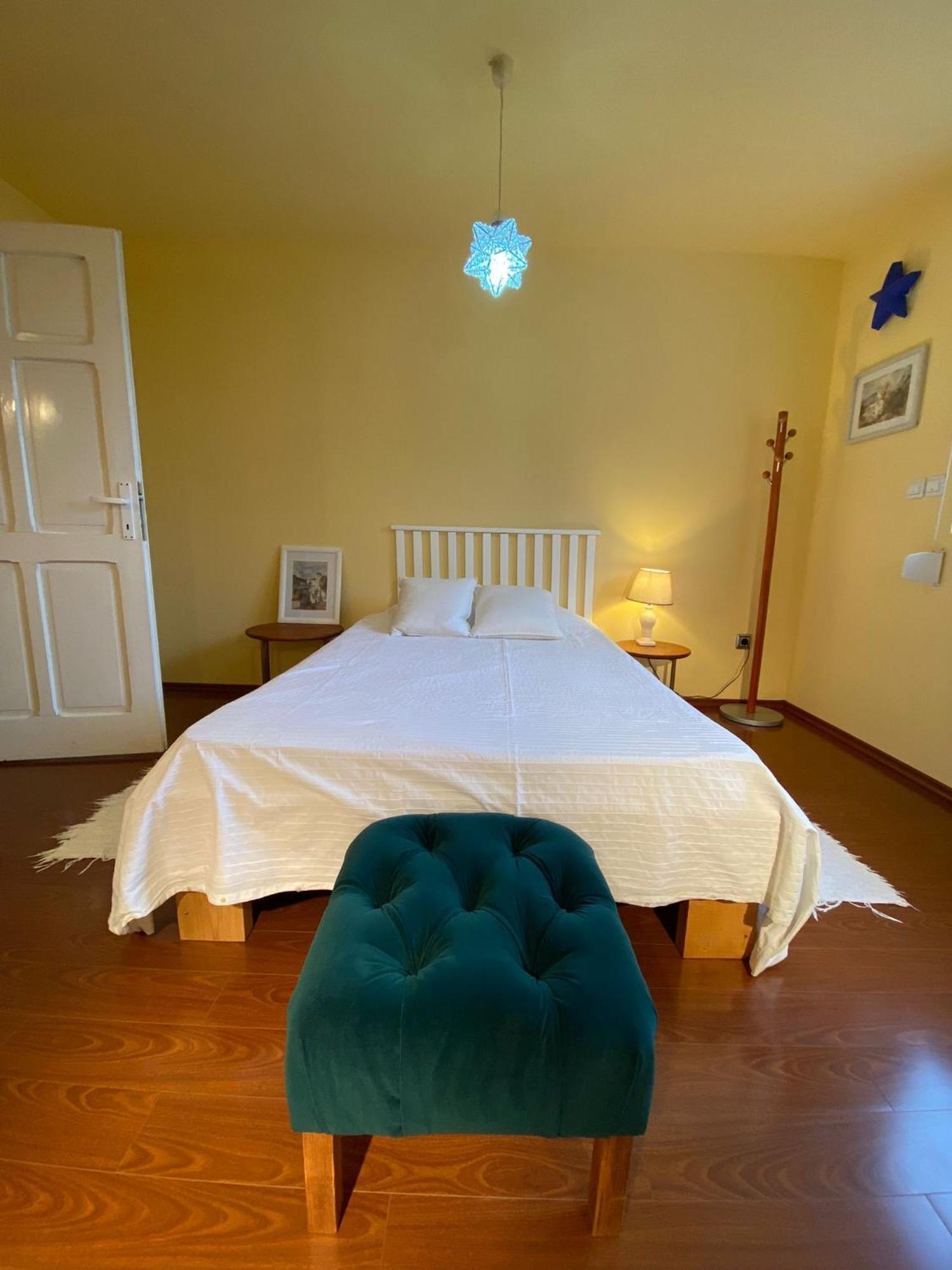 Turnu Măgurele Cosy Bedroom For 2 With Balcony In A Family Villa מראה חיצוני תמונה