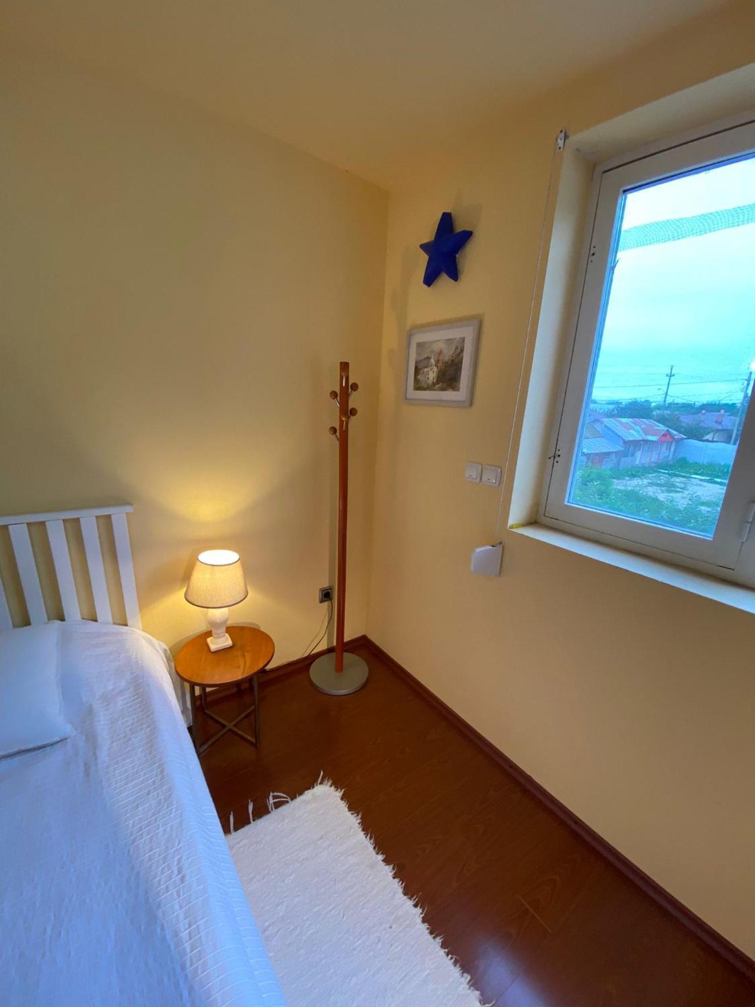 Turnu Măgurele Cosy Bedroom For 2 With Balcony In A Family Villa מראה חיצוני תמונה